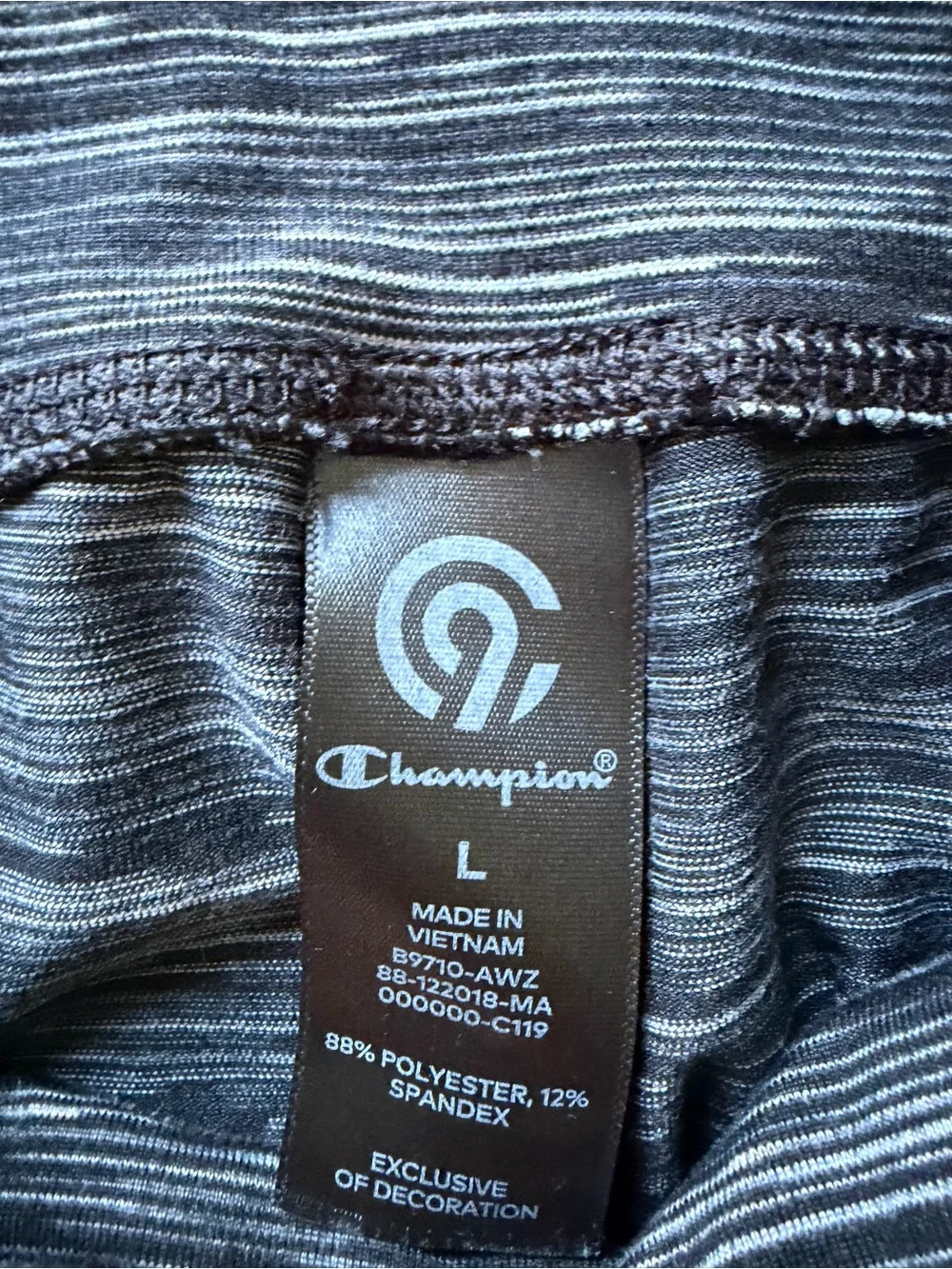Champion Women's Space-Dye Capri Leggings - Black & Gray